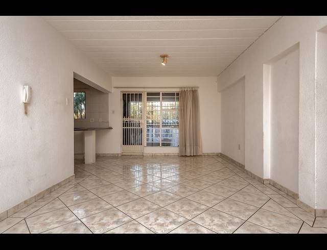 2 BEDROOM APARTMENT FOR SALE IN BASSONIA